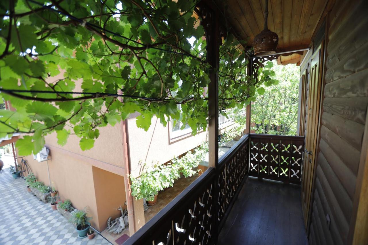 Casa De Khasia Zugdidi Exterior photo