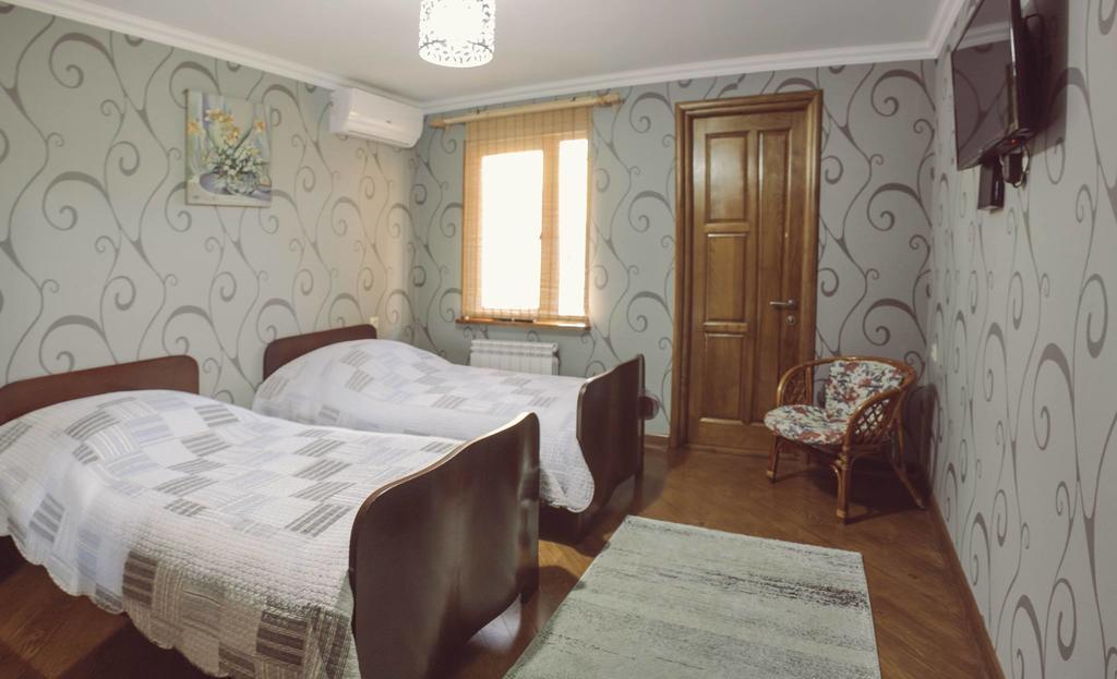 Casa De Khasia Zugdidi Exterior photo