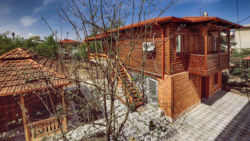 Casa De Khasia Zugdidi Exterior photo